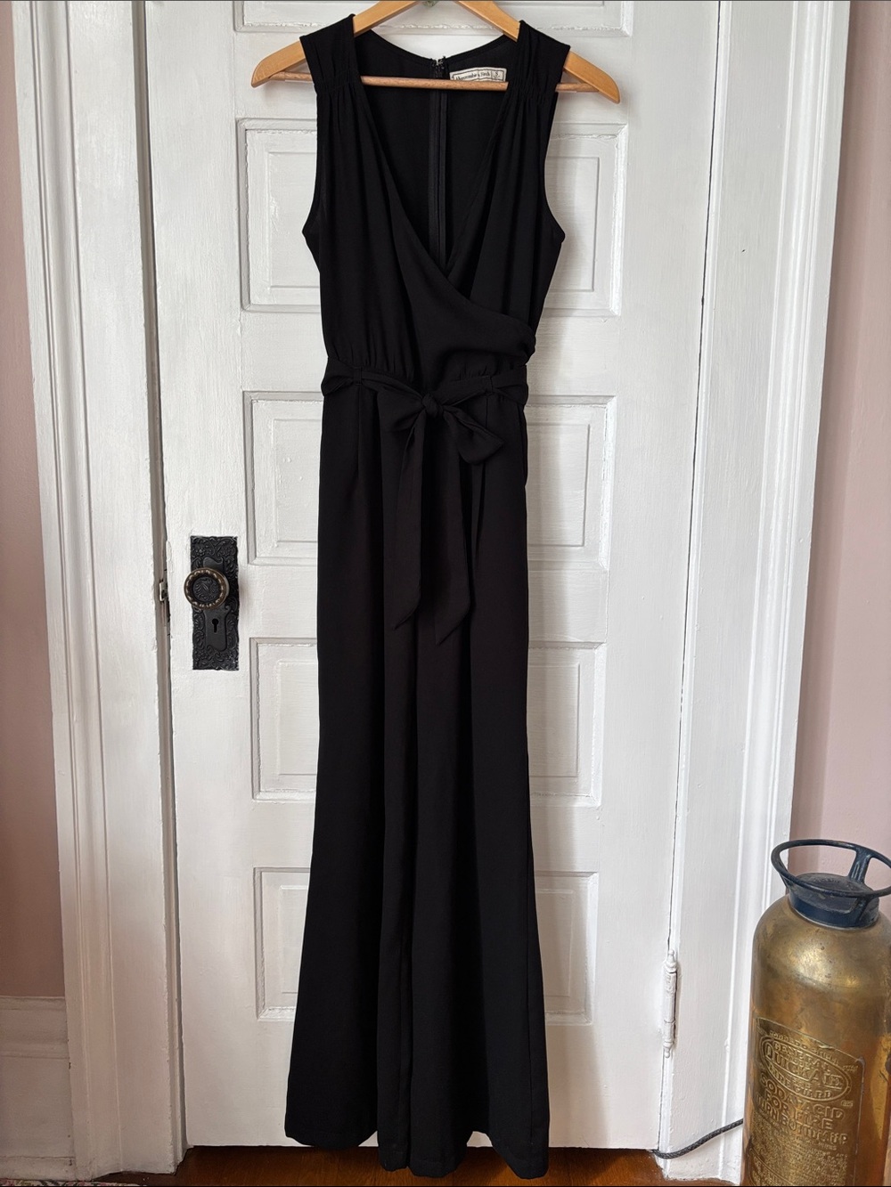 ABERCROMBIE & FITCH SLEEVELESS BELTED  JUMPSUIT